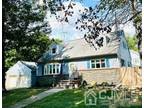 21 Portland St, Edison, NJ 08820