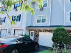 33 Larch St, Carteret, NJ 07008