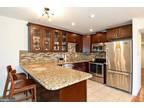 6135 Edsall Rd #I, Alexandria, VA 22304