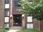 9721 Kings Crown Ct #202, Fairfax, VA 22031