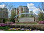 8220 Crestwood Heights Dr #811, McLean, VA 22102