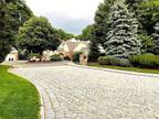 42 Sedgwick Village Ln, Darien, CT 06820