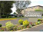 131 Riverview Ct, Secaucus, NJ 07094