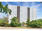 190 River Rd #1420, Edgewater, NJ 07020
