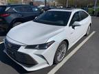 2019 Toyota Avalon Hybrid
