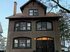 304 Edgewood St #3, Hartford, CT 06112