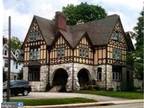 25 Montrose Ave #4, Bryn Mawr, PA 19010
