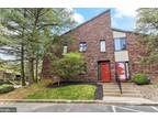 102 Mountainview Dr, Chesterbrook, PA 19087