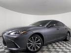 2021 Lexus ES