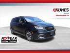 2022 Chrysler Pacifica Hybrid