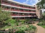 10 Brookside Dr #2C, Greenwich, CT 06830