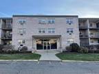 300 Meadowside Rd #205, Milford, CT 06460