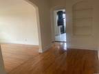 160 S Middle Neck Rd #2M, Great Neck, NY 11021