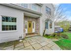 68 N Water St #B, Greenwich, CT 06830