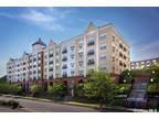 1100 Avalon St #SPH12, Glen Cove, NY 11542