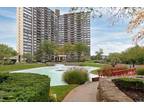 2 Bay Club Dr #8-Y, Bayside, NY 11360