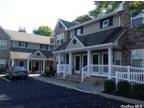 262 Eastern Pkwy #262-05, Farmingdale, NY 11735