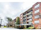 99 Randall Ave #3F, Freeport, NY 11520