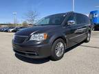 2015 Chrysler Town & Country
