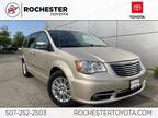 2015 Chrysler Town & Country