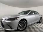 2019 Lexus ES