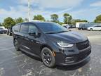 2023 Chrysler Pacifica Plug-In Hybrid Touring L