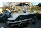 2017 Robalo R222
