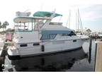 1988 Carver 4207 Aft Cabin