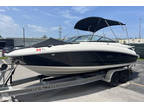 2013 Sea Ray 220 Sundeck