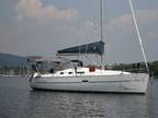 2007 Beneteau Océanis Clipper 323 Boat for Sale