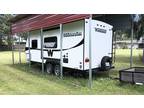 2014 Winnebago Minnie 2101 FBS