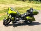 2017 Harley-Davidson Screamin Eagle CVO Ultra Limited FLHTKSE