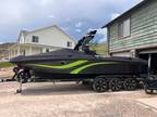 24 foot Centurion ENZO FS44