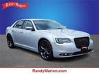 2021 Chrysler 300