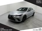 2023 Lexus ES 300h