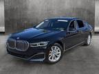 2022 BMW 740i