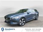 2022 Volvo V60 Cross Country