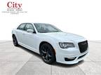 2023 Chrysler 300 Touring L