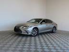 2020 Lexus ES 300h