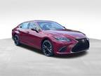 2023 Lexus ES 300h