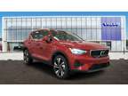 2024 Volvo XC40 Plus Bright Theme