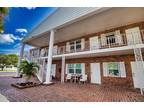 380 Base Ave E #202, Venice, FL 34285