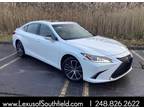 2022 Lexus ES 250