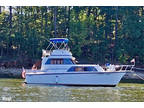 1987 Marinette 32 Sedan Flybridge