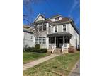 18 Maplewood Ave #Third Floor, West Hartford, CT 06119