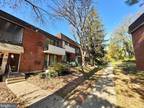 100 E Glenolden Ave #B15, Glenolden, PA 19036