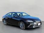 2019 Lexus ES 300h