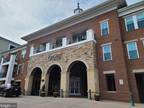 2301 25th St S #4-208, Arlington, VA 22206