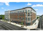 925 S Glebe Rd #2 BR 2 BA, Arlington, VA 22204