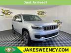 2022 Jeep Wagoneer